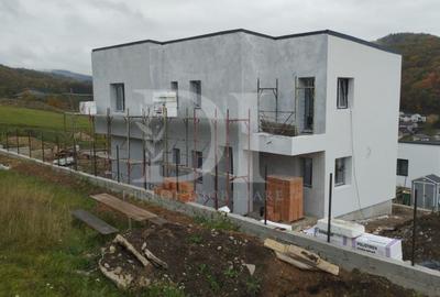 Casă individuală cu 4 camere cu Canalizare în Florești - 2
