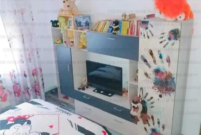 Apartament cu 3 camere decomandat în Uzina 2 - 7
