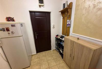 Apartament cu 3 camere semidecomandat în Central - 3
