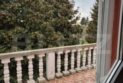 Casă cu 7 camere cu Teren 600 Mp în Chețani - 15