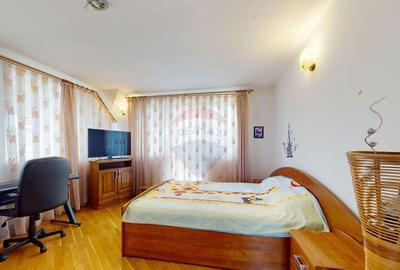 Vila deosebita cu gradina superba ?i panorama - Gh... - 2