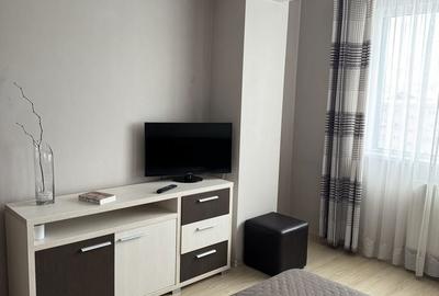 Apartament cu 3 camere decomandat în Petru Rareș - 1