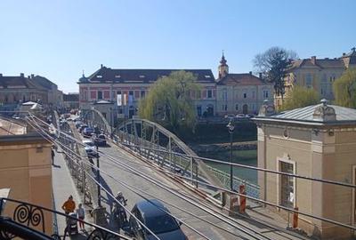 Apartament cu 3 camere în Ultracentral - 1