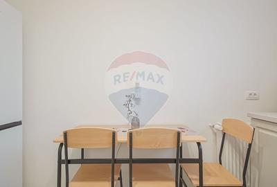 Apartament cu 2 camere decomandat, mobilat în Tractorul - 10