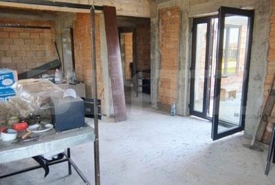 Duplex la rosu, parter - 2 unitati in Bod, langa Centrul Maria - 9