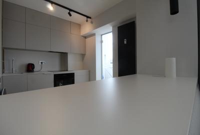 Piata Alba Iulia - Bd. Burebista - bloc mixt - studio complet renovat - 8