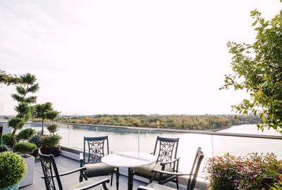 Penthouse pe malul lacului cu o terasa de 120 mp - BlackFriday by the lake - 1