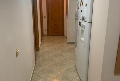 Apartament cu 3 camere decomandat în Drumul Taberei - 2