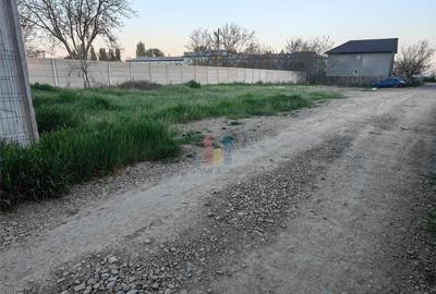 Teren 998 mp, deschidere 57,7 m, pret 95 euro/mp zona Rezide - 5