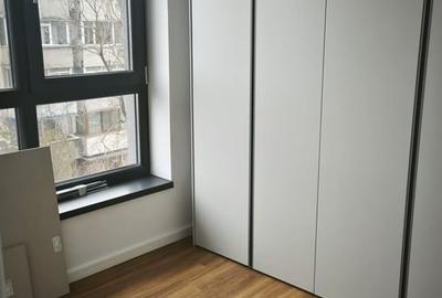 Apartament cu 3 camere decomandat în Văcăresti - 2