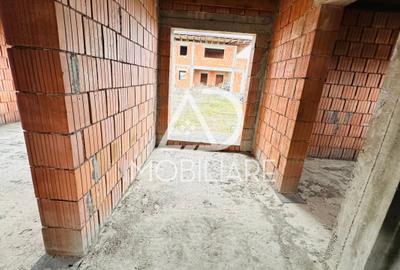 Casă cu 4 camere cu Canalizare în 9 Mai - 3