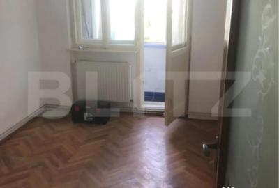 Apartament cu 2 camere decomandat în Micro 14