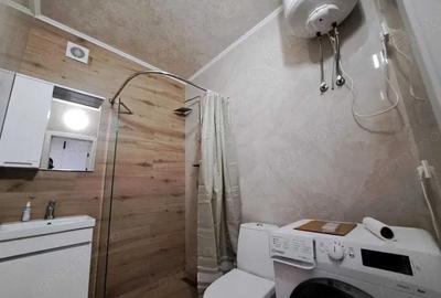 Garsonieră decomandată în 1 Mai - 1