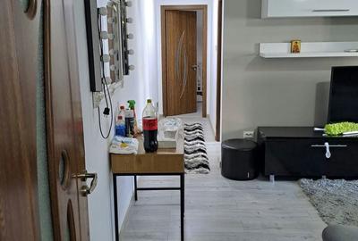 Apartament cu 3 camere în Craiovița Nouă - 9
