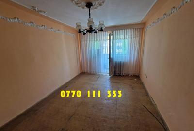 - Apartament 3 camere confort 1 decomandat, Calarasilor Viziru