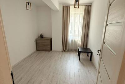 Apartament cu 3 camere decomandat în Metalurgiei - 8
