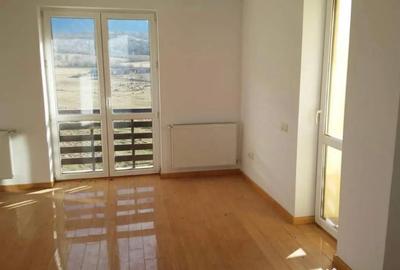 Apartament cu 4 camere decomandat în Tohanu Nou - 6