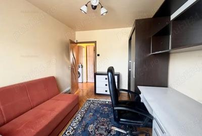 Inchiriez Ap 3 camere Zona Aradului - 1