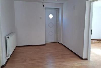 Resedinta/ spatiu profesional de inchiriat, Ghimbav – Central - 5