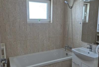 Apartament cu 2 camere semidecomandat în Central - 1