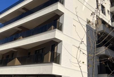 Apartament cu 3 camere decomandat în Central - 4