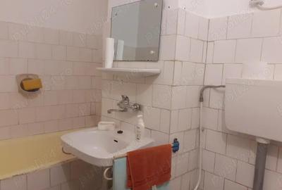 Vanzare Apartament 1 cam. cf.1 dec., parter cu balcon, suprafata totala 44.mp., Bld. Dorobantilor - 11