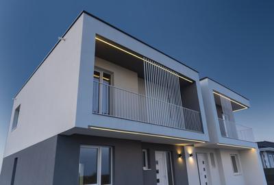 Duplex cu 4 camere cu Canalizare în Remetea Mare - 3