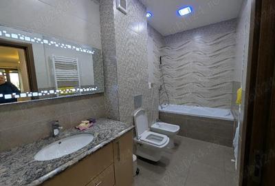 Apartament cu 2 camere decomandat în Tractorul - 5