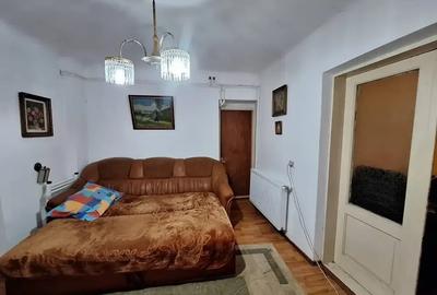 Casă spațioasă cu 6 camere și teren1000mp - Frumușani, DN4 - 4