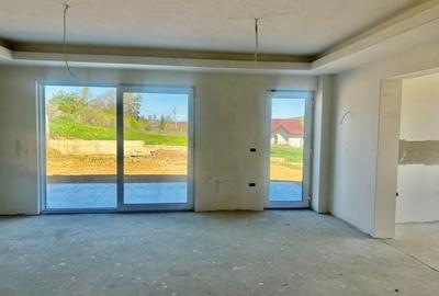 Casă individuală cu 5 camere în Central