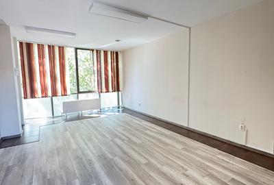 Spatiu comercial si de birouri stradal , zona Faleza Nord, 233 mp - 2