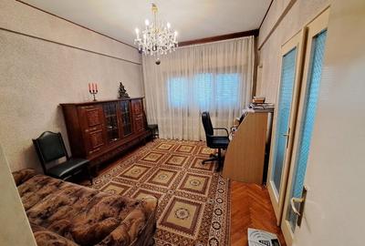 Magheru, 3 camere de vanzare, 7/10, centrala proprie, 82 mp. Ideal investitie! - 7