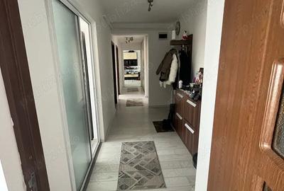 Apartament cu 3 camere decomandat în Central - 2