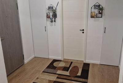 Apartament cu 3 camere decomandat în Decebal - 3