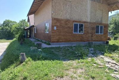 Casă cu 6 camere în Central - 9