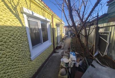 Casă individuală cu 2 camere cu Canalizare în Central - 1