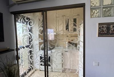 Garsonieră decomandată în Apărătorii Patriei - 2