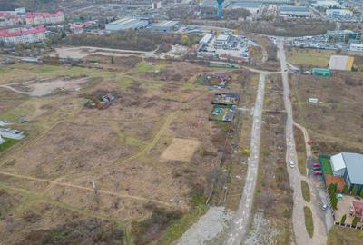 Teren intravilan in cartierul Noua Teren intravilan in cartierul Noua - 10