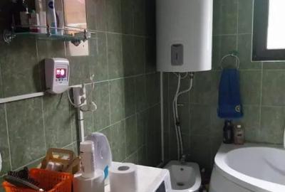 Casă cu 7 camere cu Teren 1330 Mp în Central - 9