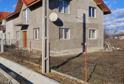 Casă cu 4 camere în Exterior Vest - 5