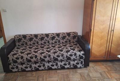 Apartament cu 2 camere semidecomandat în Micro 6 - 2