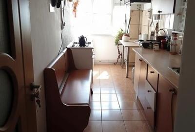 Apartament cu 3 camere decomandat în Central - 2