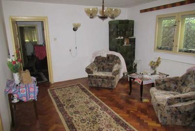 Casă cu 4 camere în Central - 8