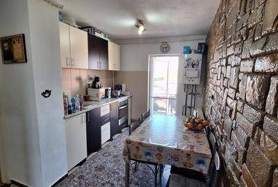 Apartament cu 2 camere, mobilat în Ampoi 1 - 4