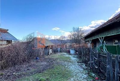 Casa tip parter zona Padurenii, com. Tisau - 11