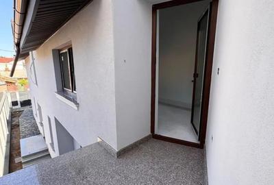 Casă cu 3 camere cu Canalizare în Chitila - 2