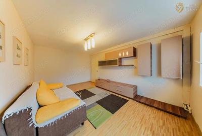 Apartament cu 3 camere decomandat, mobilat în Alfa - 26