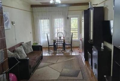 SINAIA - 2 Camere - Parter inalt - Decomandat - Zona buna - 2