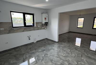 Casă cu 3 camere cu Teren 600 Mp în Cordun - 7