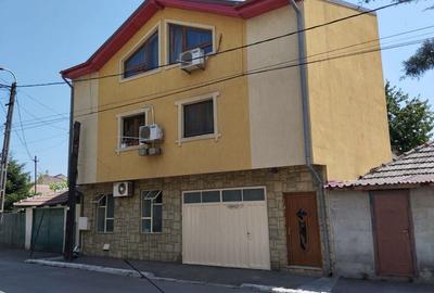 Casa parter+ etaj+ mansarda - 1